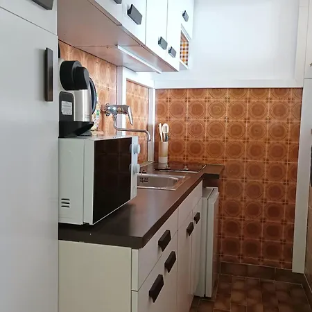 Charming T1 With Terrace And Sea View *