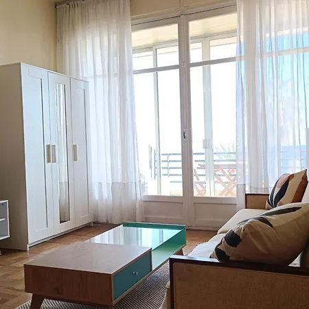 Charming T1 With Terrace And Sea View