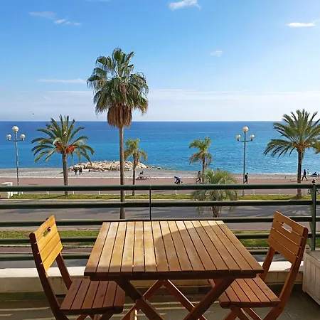 Charming T1 With Terrace And Sea View Apartamento
