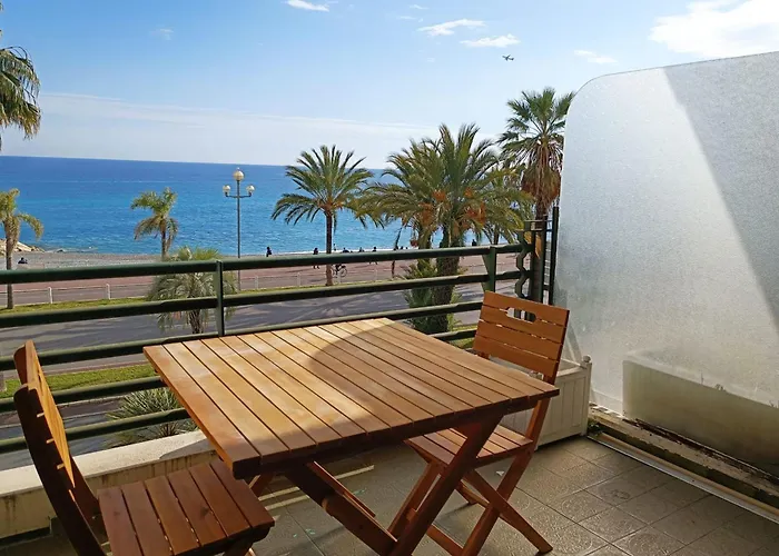 Appartement Charming T1 With Terrace And Sea View Nice
