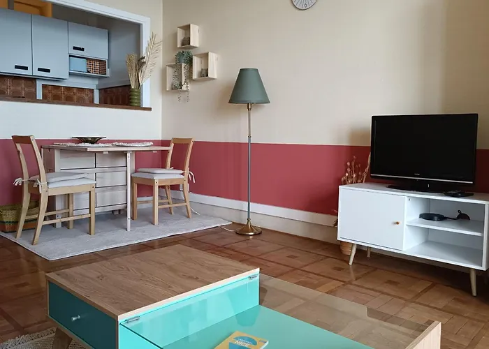 Charming T1 With Terrace And Sea View